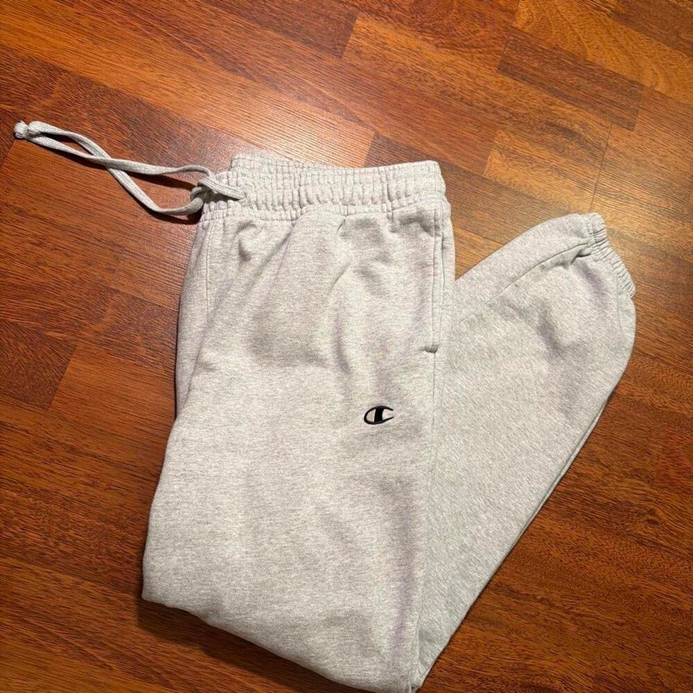 Gray champion sweatpants size l